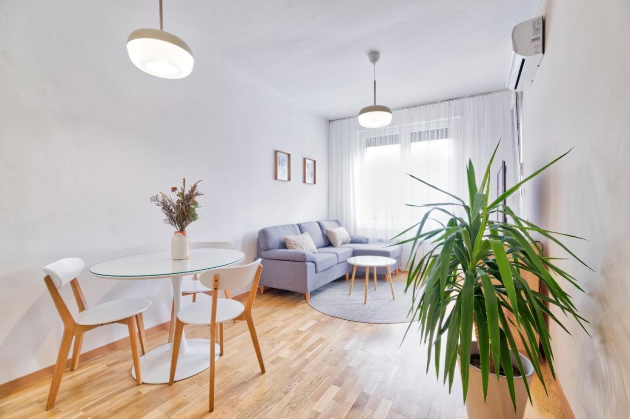 Goldenboy Apartments, バニャ・ルカ エクステリア 写真