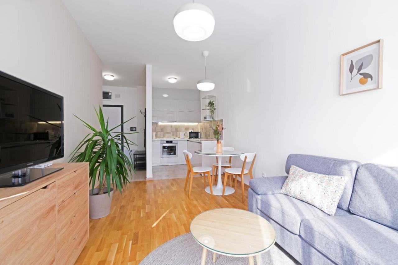Goldenboy Apartments, バニャ・ルカ エクステリア 写真